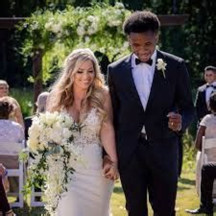 Alvas Powell Biography, Age, Height, Wife, Net Worth, Family