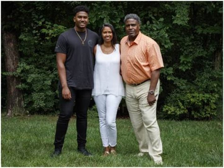 Amit Kumar Biography, Age, Height, Wife, Net Worth, Family