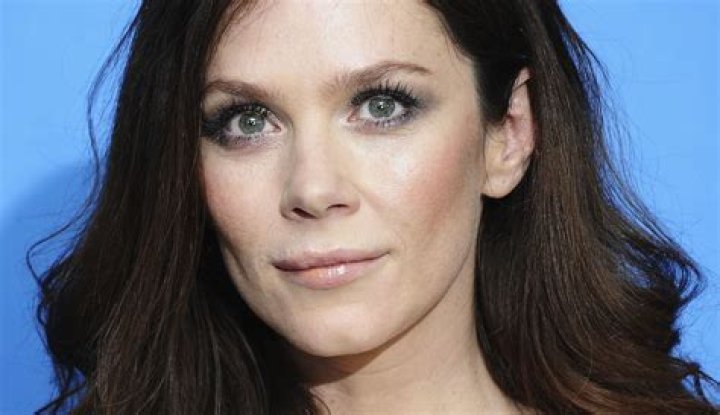 Anna Friel Biography, Age, Height, Husband, Net Worth, Family