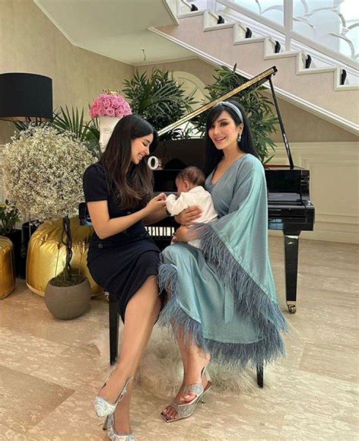 Aseel Omran Biography, Age, Height, Husband, Net Worth, Family