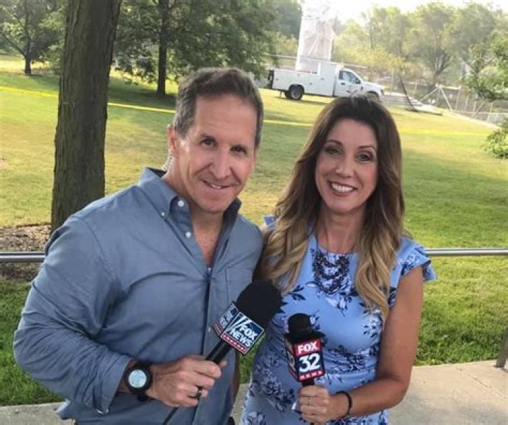 Becca Tobin Biography, Age, Height, Husband, Net Worth, Family