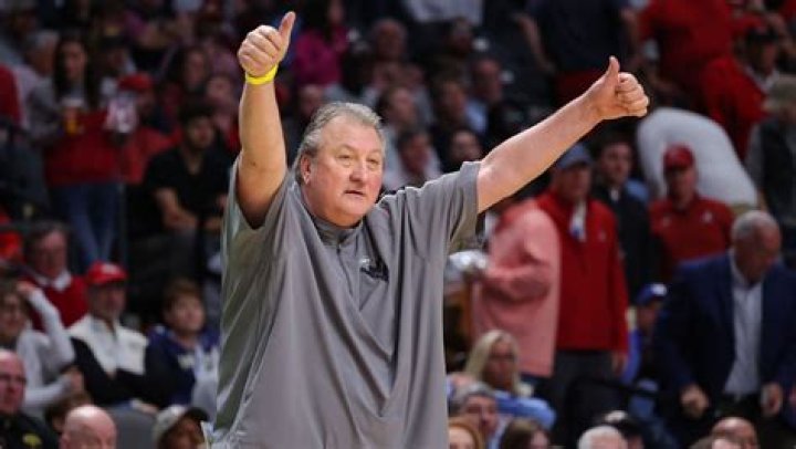 Bob Huggins Biography, Age, Height, Wife, Net Worth, Family