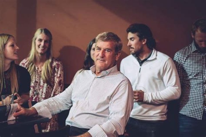 Bobby Orr Biography, Age, Height, Wife, Net Worth, Family