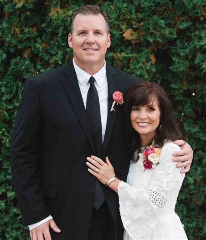 Bobby Robins Biography, Age, Height, Wife, Net Worth, Family