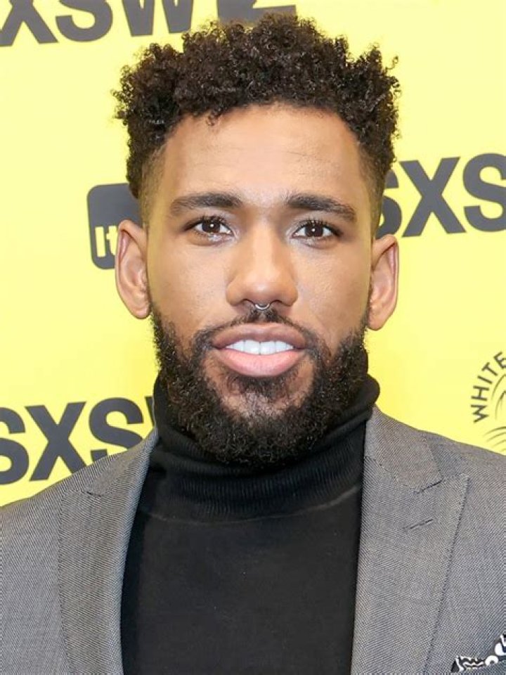 Brandon Mychal Smith Biography, Age, Height, Wife, Net Worth, Family