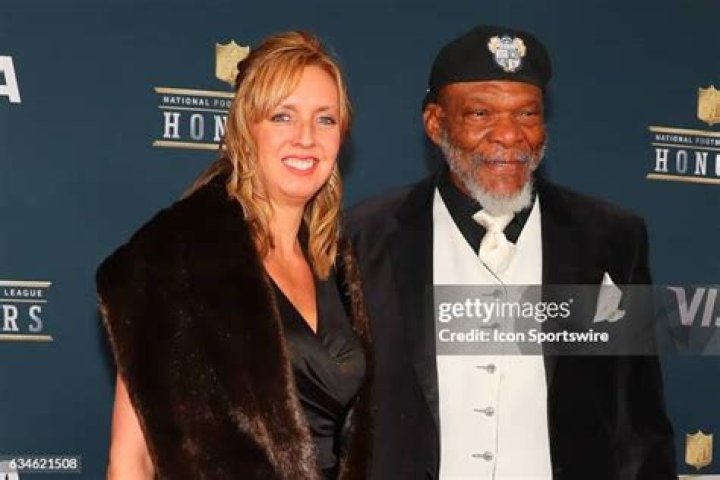 Carl Eller Biography, Age, Height, Wife, Net Worth, Family