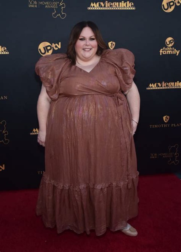 Chrissy Metz Biography, Age, Height, Husband, Net Worth, Family