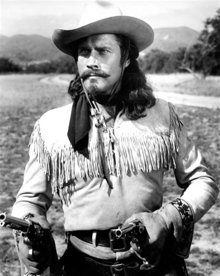 Clayton Moore Biography, Age, Height, Wife, Net Worth, Family