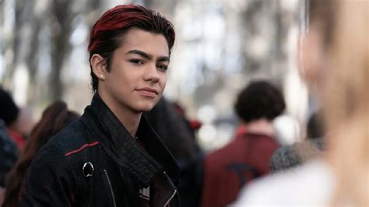 Cody Barton Biography, Age, Height, Wife, Net Worth, Family