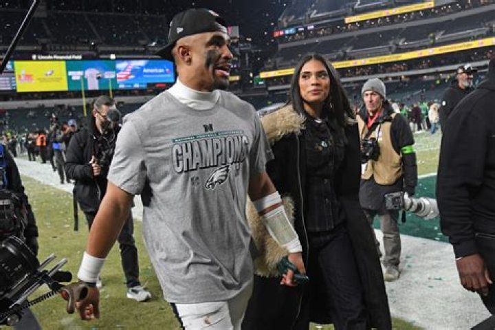 Darren E. Burrows Biography, Age, Height, Wife, Net Worth, Family