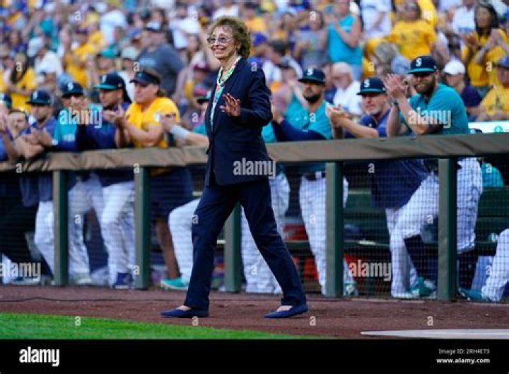 Dave Niehaus Biography, Age, Height, Wife, Net Worth, Family