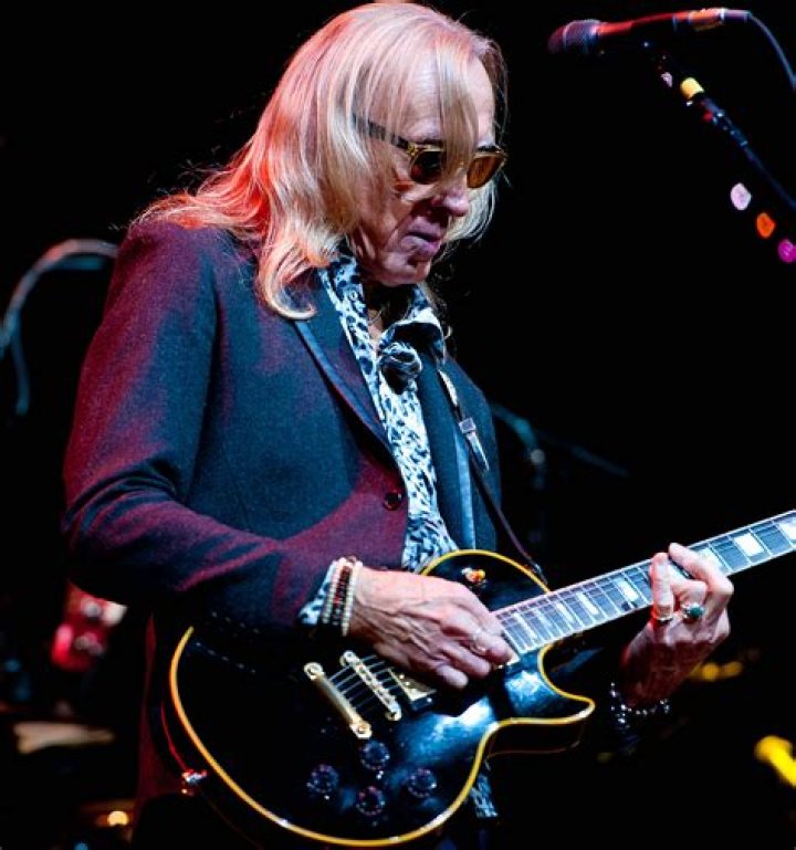 Davey Johnstone biografía, edad, altura, esposo, net worth, familia