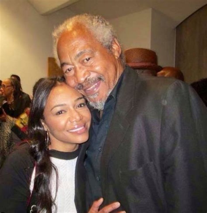 Davin Meggett Biography, Age, Height, Wife, Net Worth, Family