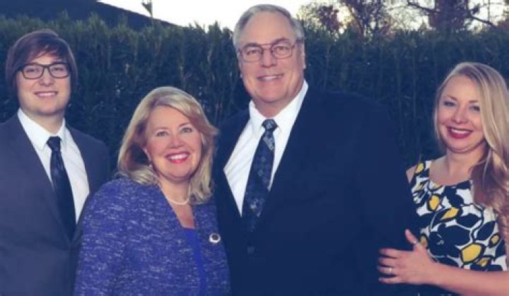 Debbie Lesko Biography, Age, Height, Husband, Net Worth, Family