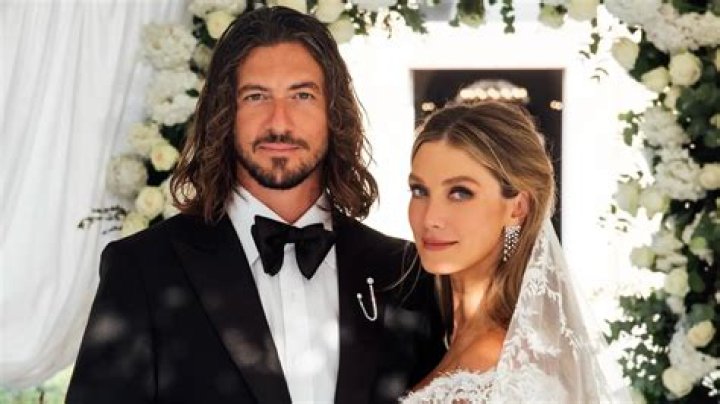 Delta Goodrem Biography, Age, Height, Husband, Net Worth, Family