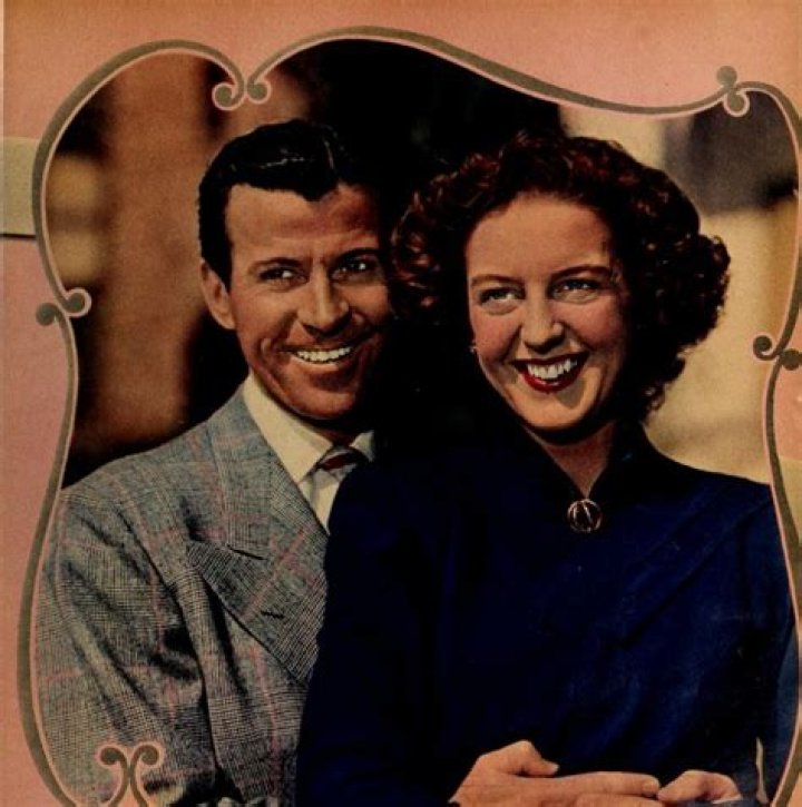 Dennis Day Biography, Age, Height, Wife, Net Worth, Family