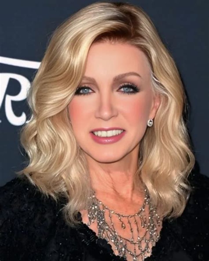 Donna Mills Biography, Age, Height, Husband, Net Worth, Family