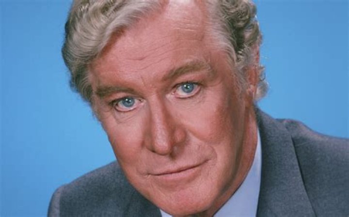 Edward Mulhare Biography, Age, Height, Wife, Net Worth, Family
