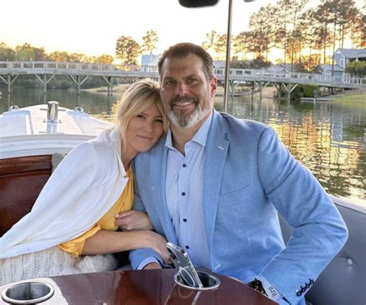 Elmore Hutchinson Biography, Age, Height, Wife, Net Worth, Family