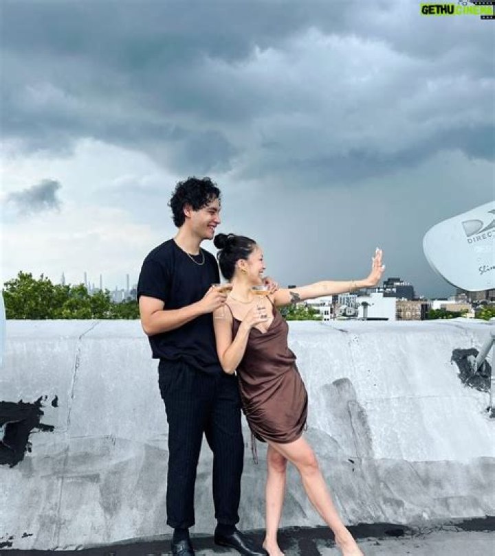 Evan Evagora Biography, Age, Height, Wife, Net Worth, Family