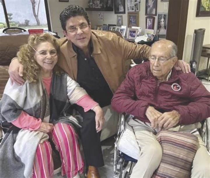 Fidel Kuri Grajales Biography, Age, Height, Wife, Net Worth, Family