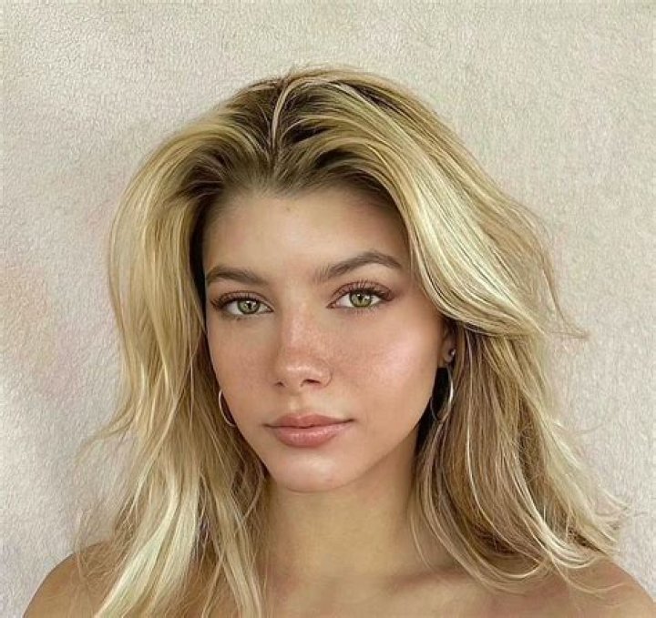 Gabi Zanotti Biography, Age, Height, Husband, Net Worth, Family