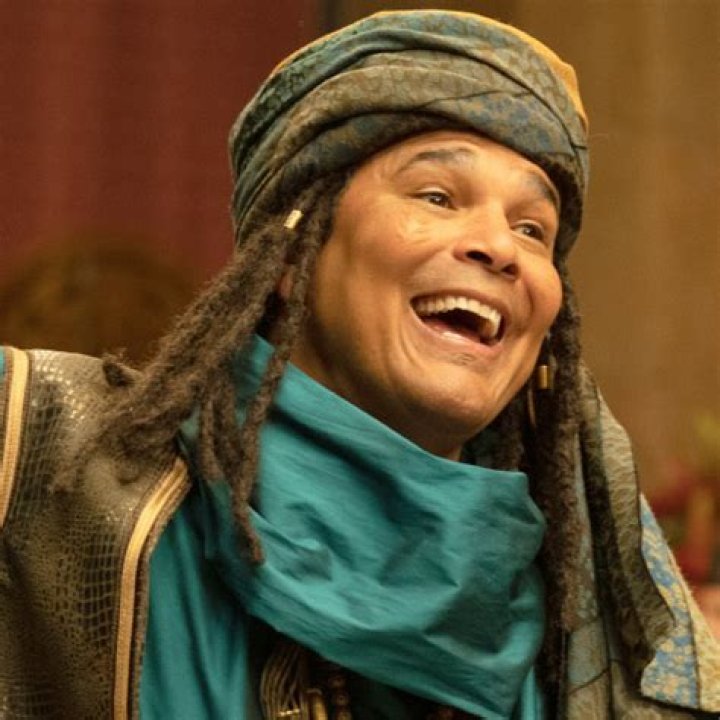 Geno Segers Biography, Age, Height, Wife, Net Worth, Family