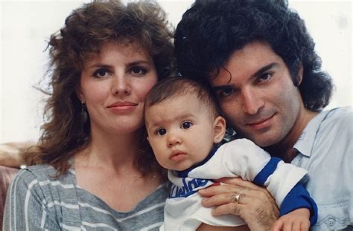 Gino Vannelli Biography, Age, Height, Wife, Net Worth, Family