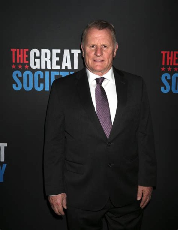 Gordon Clapp biografía, edad, altura, esposo, net worth, familia