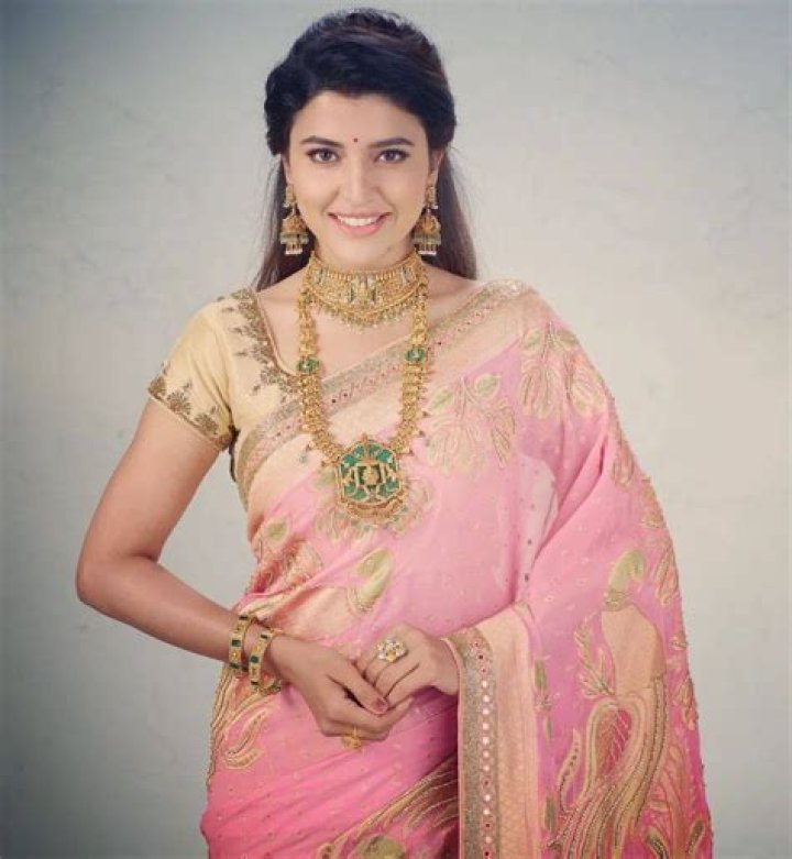 Haimanti Shukla Biography, Age, Height, Husband, Net Worth, Family