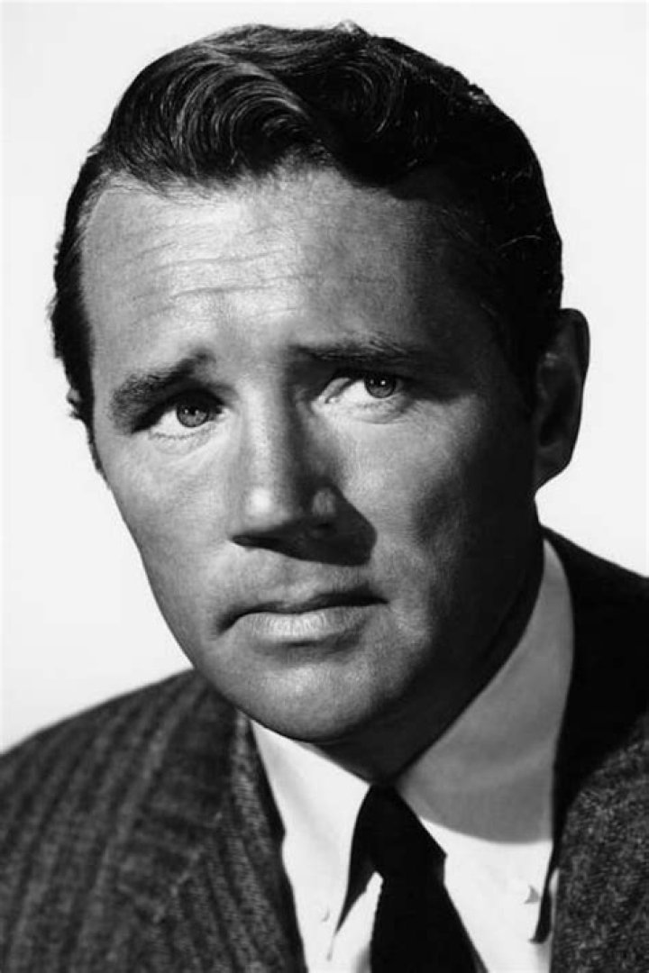 Howard Duff Biography, Age, Height, Wife, Net Worth, Family