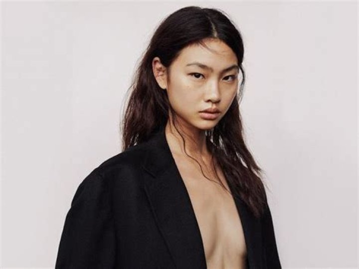 HoYeon Jung Biography, Age, Height, Husband, Net Worth, Family