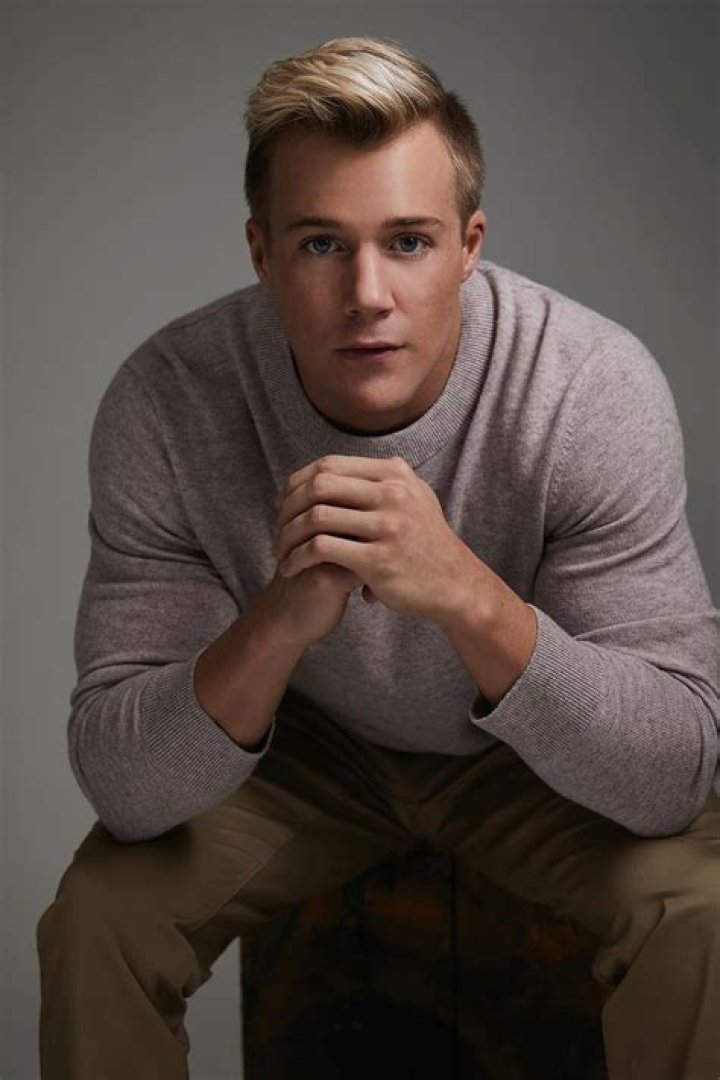 Hunter Clowdus Biography, Age, Height, Wife, Net Worth, Family