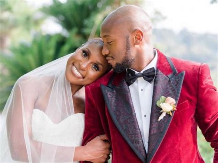 Issa Twaimz Biography, Age, Height, Wife, Net Worth, Family