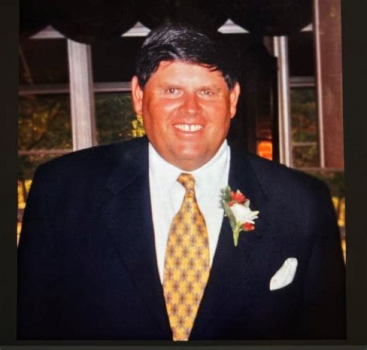 James B. Stewart Biography, Age, Height, Wife, Net Worth, Family