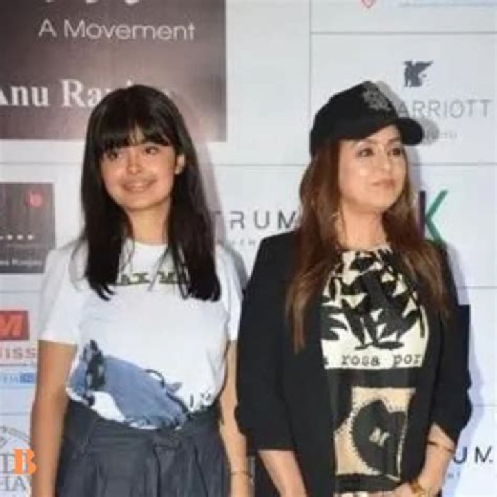 Javed Chaudhry Biography, Age, Height, Wife, Net Worth, Family