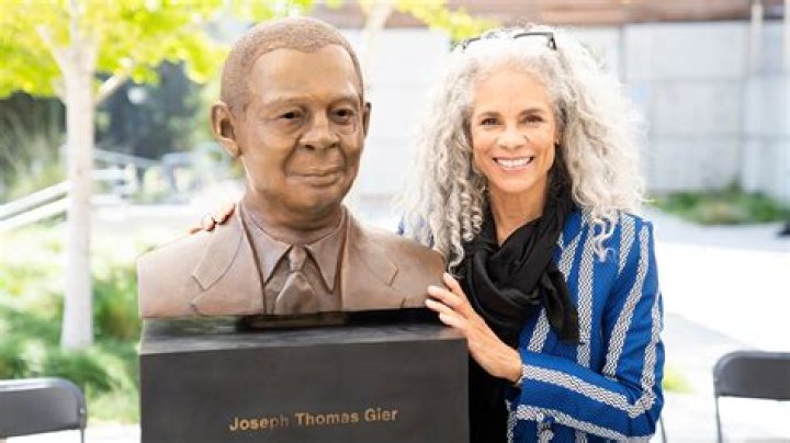 Jelani Nelson biografía, edad, altura, esposo, net worth, familia