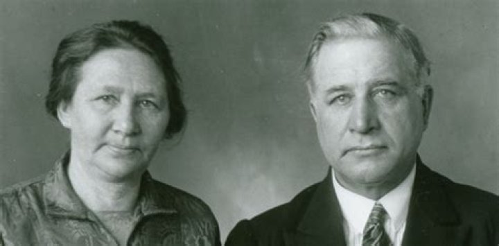 Jennifer Stahl biografía, edad, altura, esposa, net worth, familia