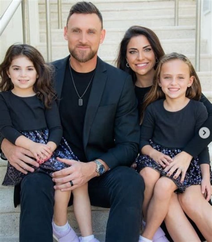 Jenny Dell Biography, Age, Height, Husband, Net Worth, Family