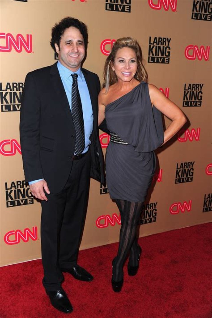 Joe Maloof Biography, Age, Height, Wife, Net Worth, Family