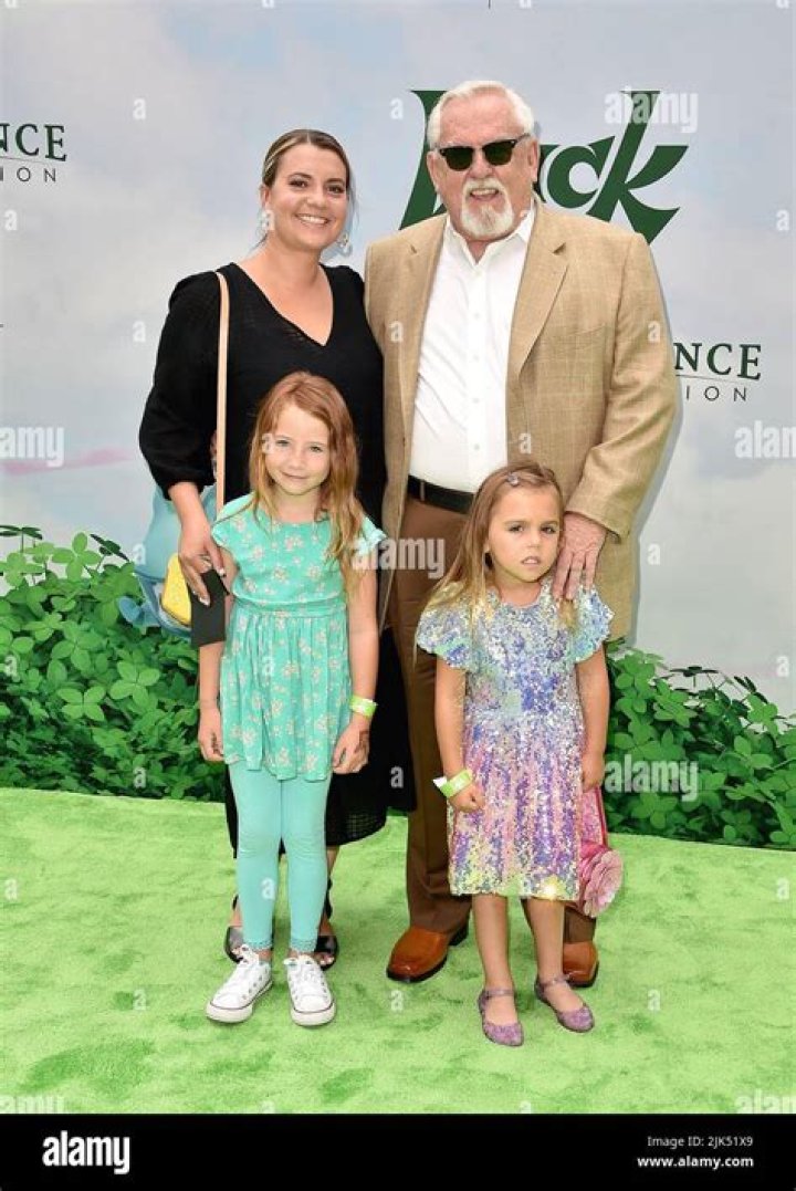 John Ratzenberger Biography, Age, Height, Wife, Net Worth, Family