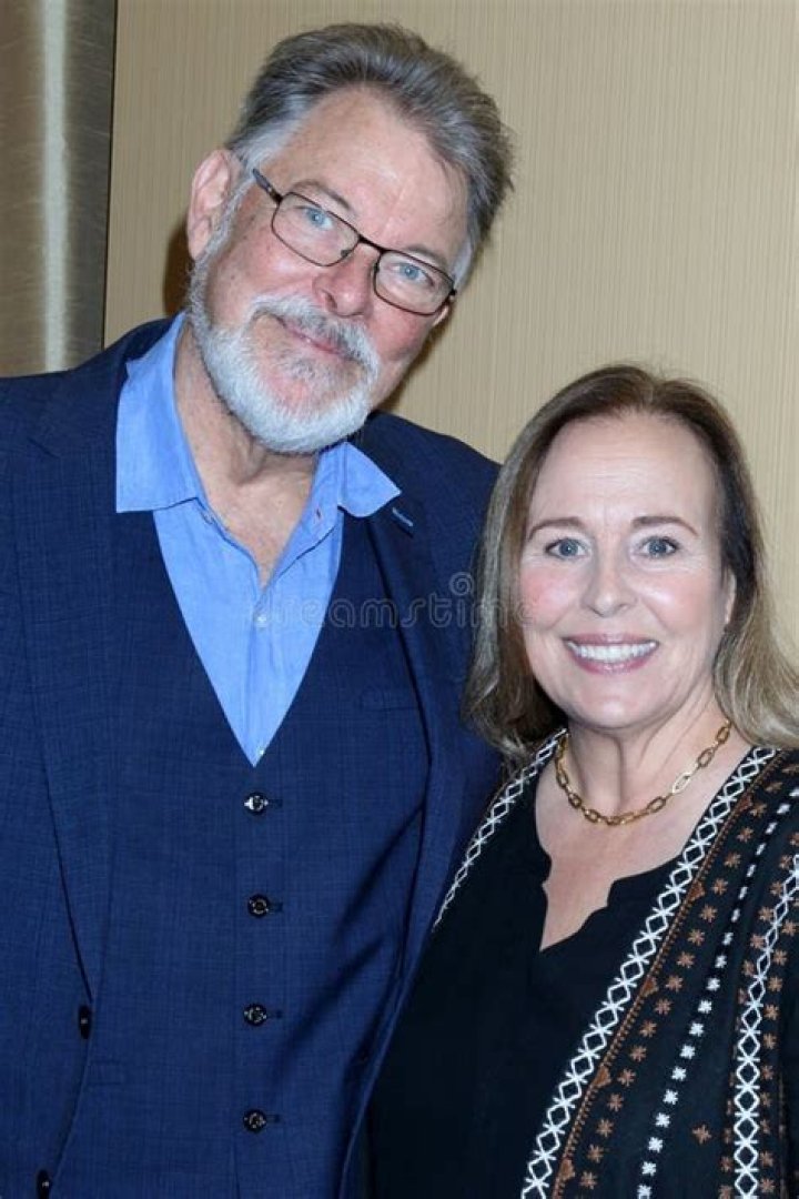 Jonathan Frakes Biography, Age, Height, Wife, Net Worth, Family