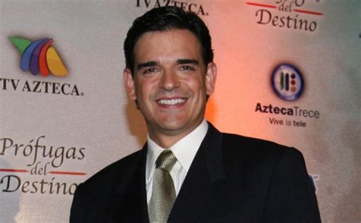 José Ángel Llamas biografía, edad, altura, esposo, net worth, familia