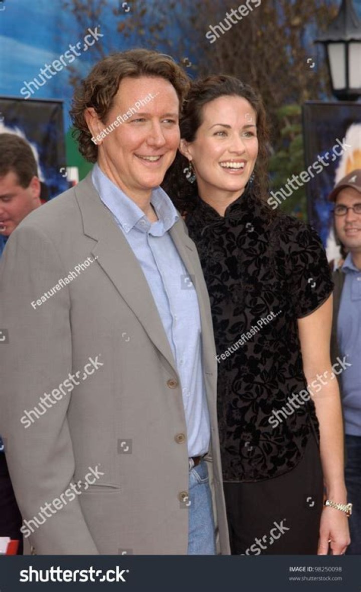 Judge Reinhold Biography, Age, Height, Wife, Net Worth, Family
