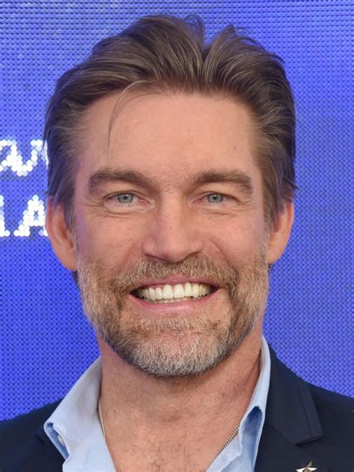 Judson Mills biografía, edad, altura, esposo, net worth, familia