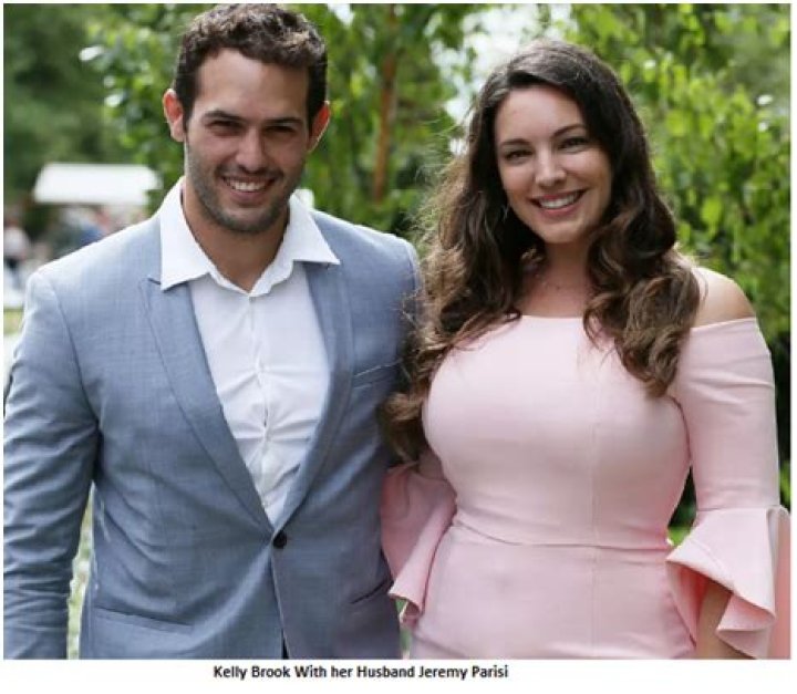 Kelly Brook Biography, Age, Height, Husband, Net Worth, Family
