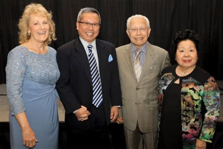 Kenneth Duremdes Biography, Age, Height, Wife, Net Worth, Family