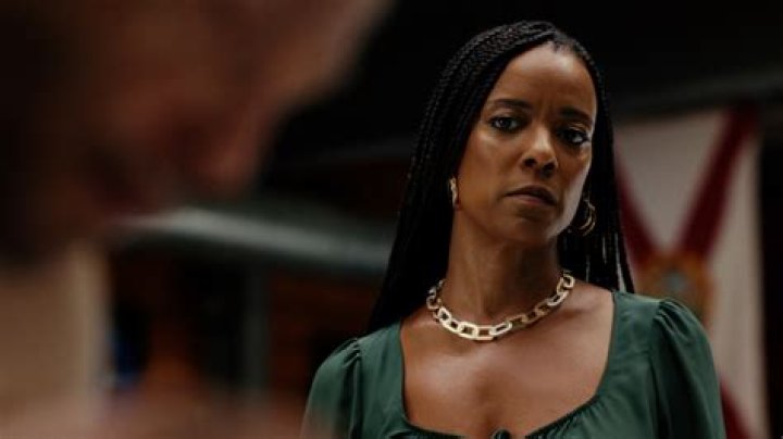 Leslie Silva Biography, Age, Height, Husband, Net Worth, Family