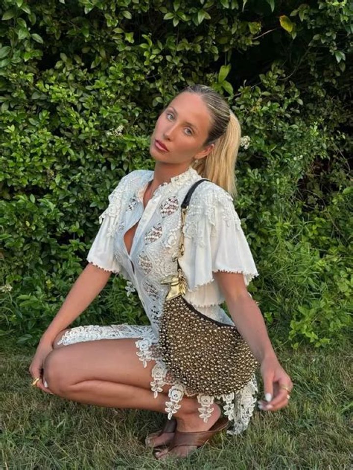 Liz Earle Biography, Age, Height, Husband, Net Worth, Family