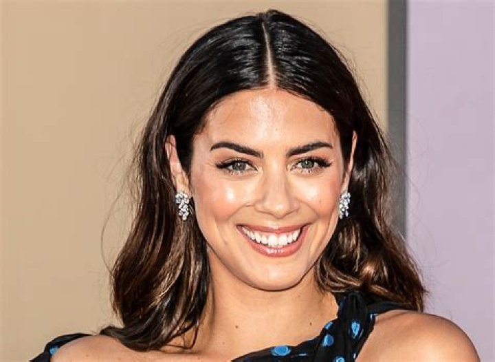 Lorenza Izzo Biography, Age, Height, Husband, Net Worth, Family